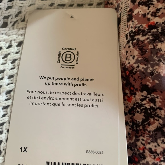 Athleta Conscious Crop Top- NWT - Picture 5 of 10